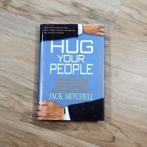 🔺️NWOT Hug Your People